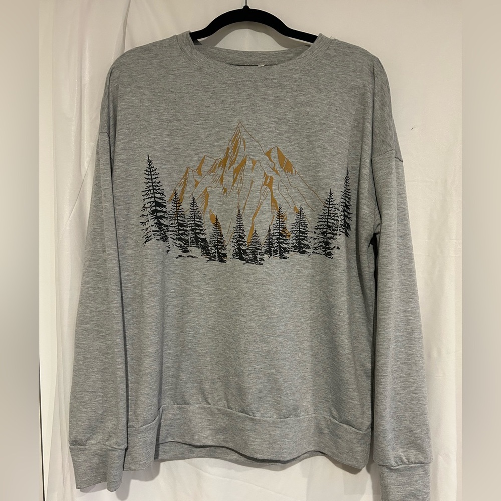 Gray Mountain Print Women's Sweater
